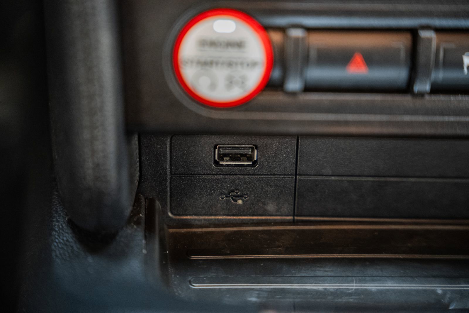 Certified 2017 Ford Mustang Coupe image 28