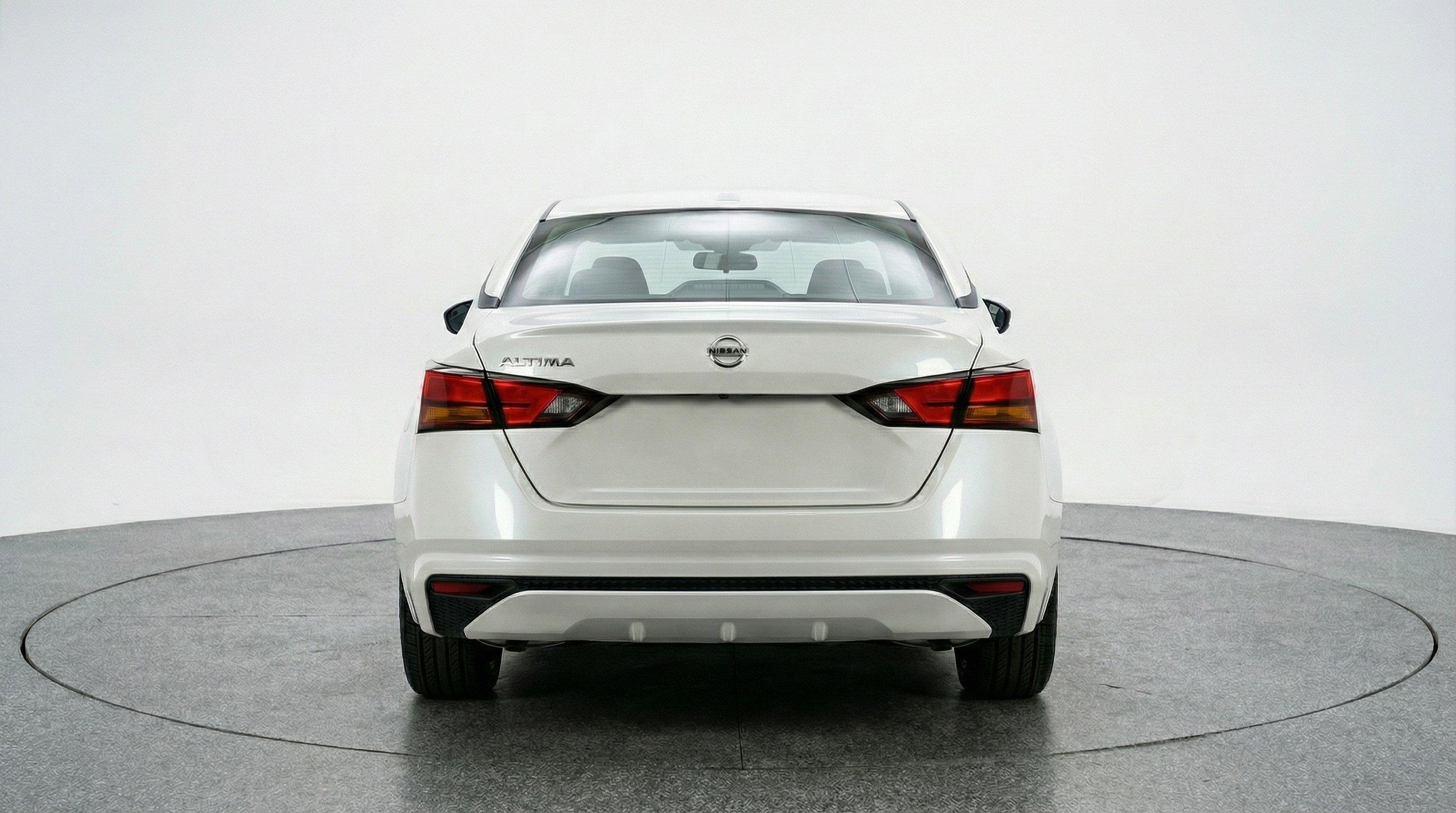 Used 2025 Nissan Altima 2.5 SV image 7