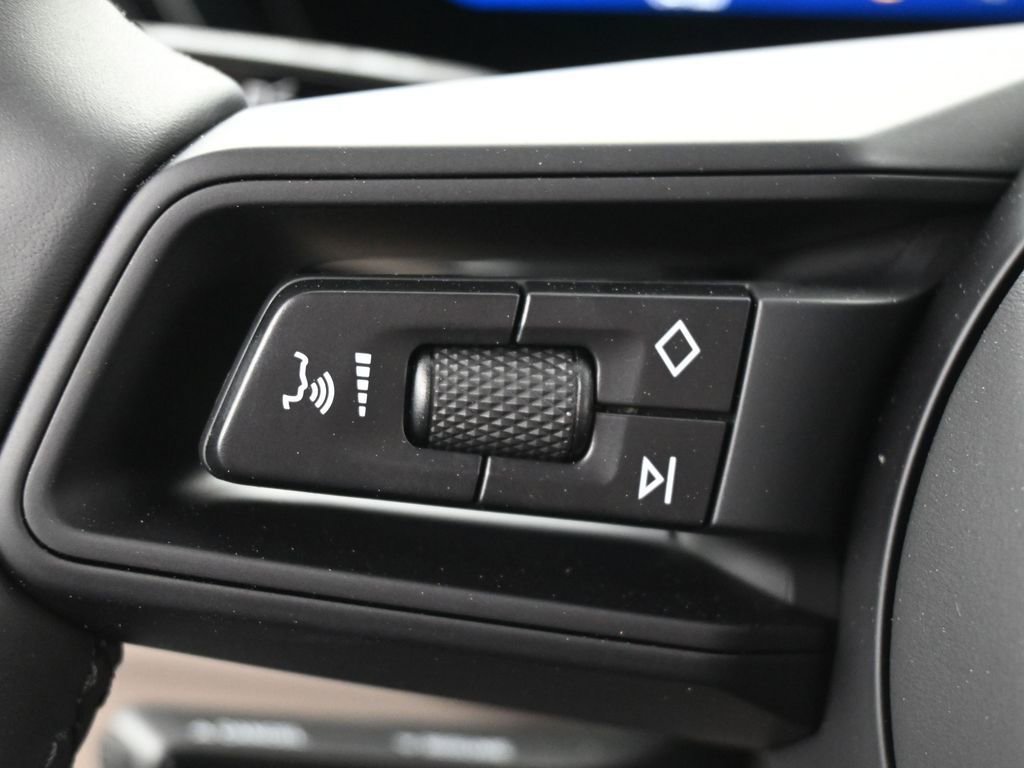 New 2025 Porsche Macan Electric RWD image 21