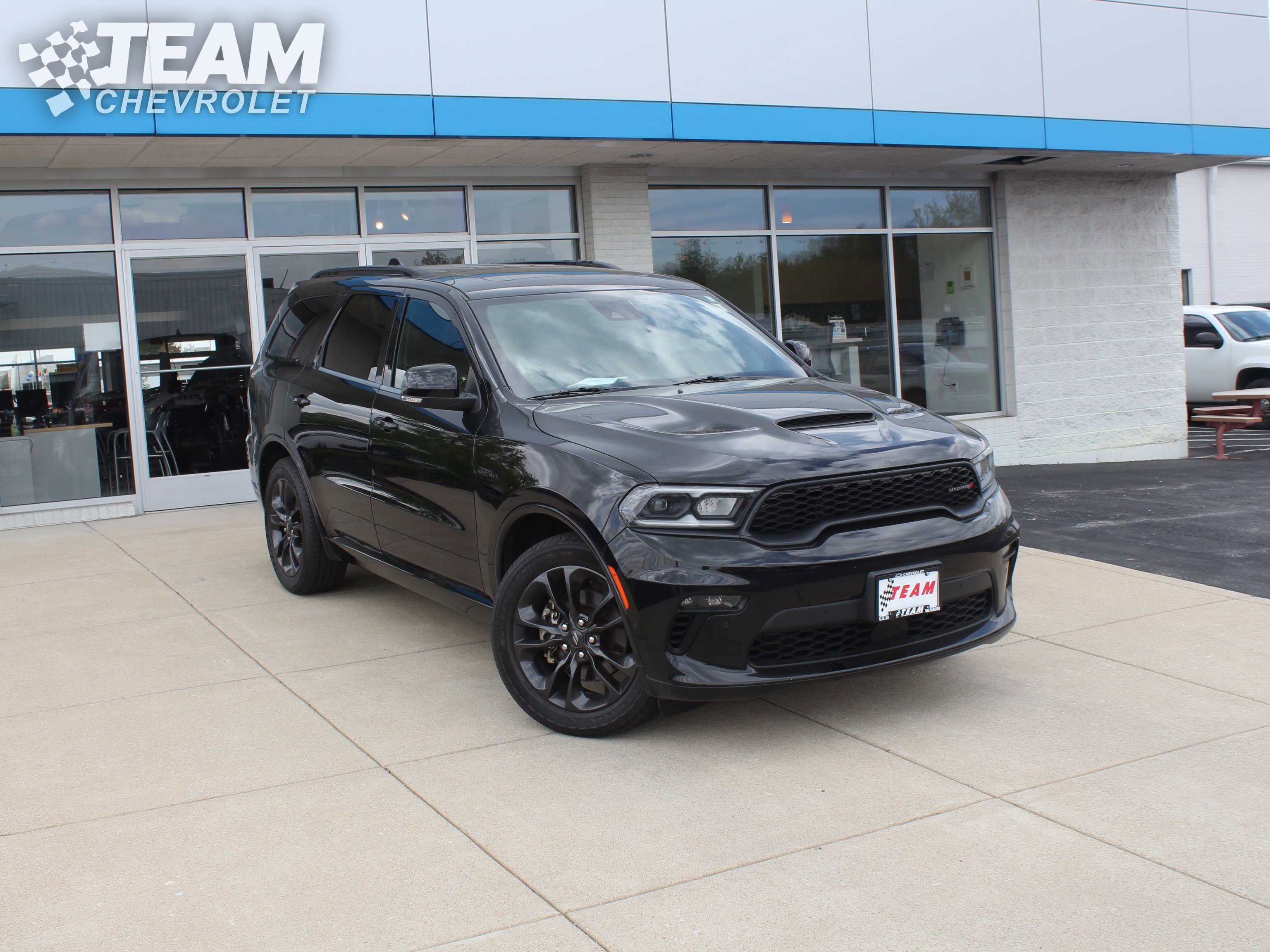 Used 2023 Dodge Durango R/T AWD/4WD image 2