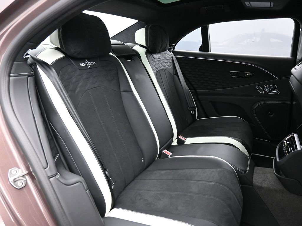 Certified 2025 Bentley Flying Spur Speed image 33