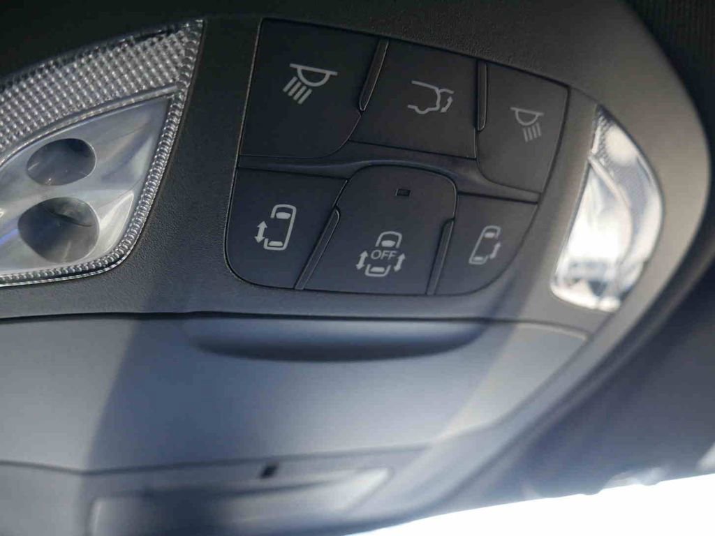 New 2026 Chrysler Pacifica Select image 33