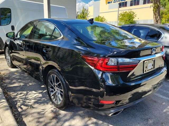 Used 2018 Lexus ES 350 w/ Luxury Package w/Wood Trim FWD image 4