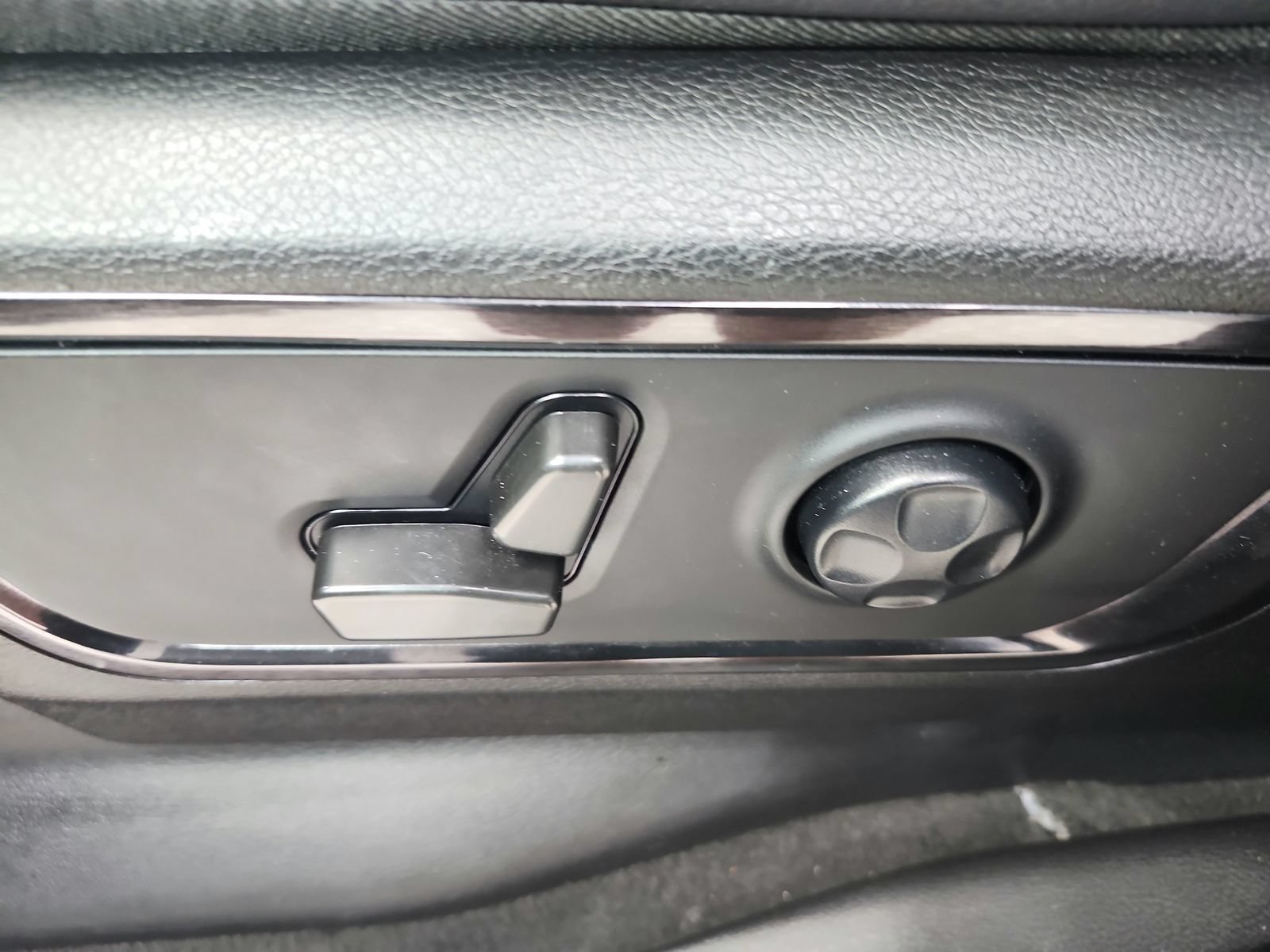 Used 2023 RAM 1500 Limited w/ Body Color Bumper Group AWD/4WD image 20
