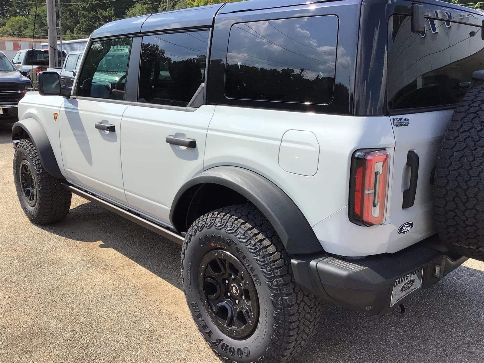 New 2026 Ford Bronco Badlands AWD/4WD image 14