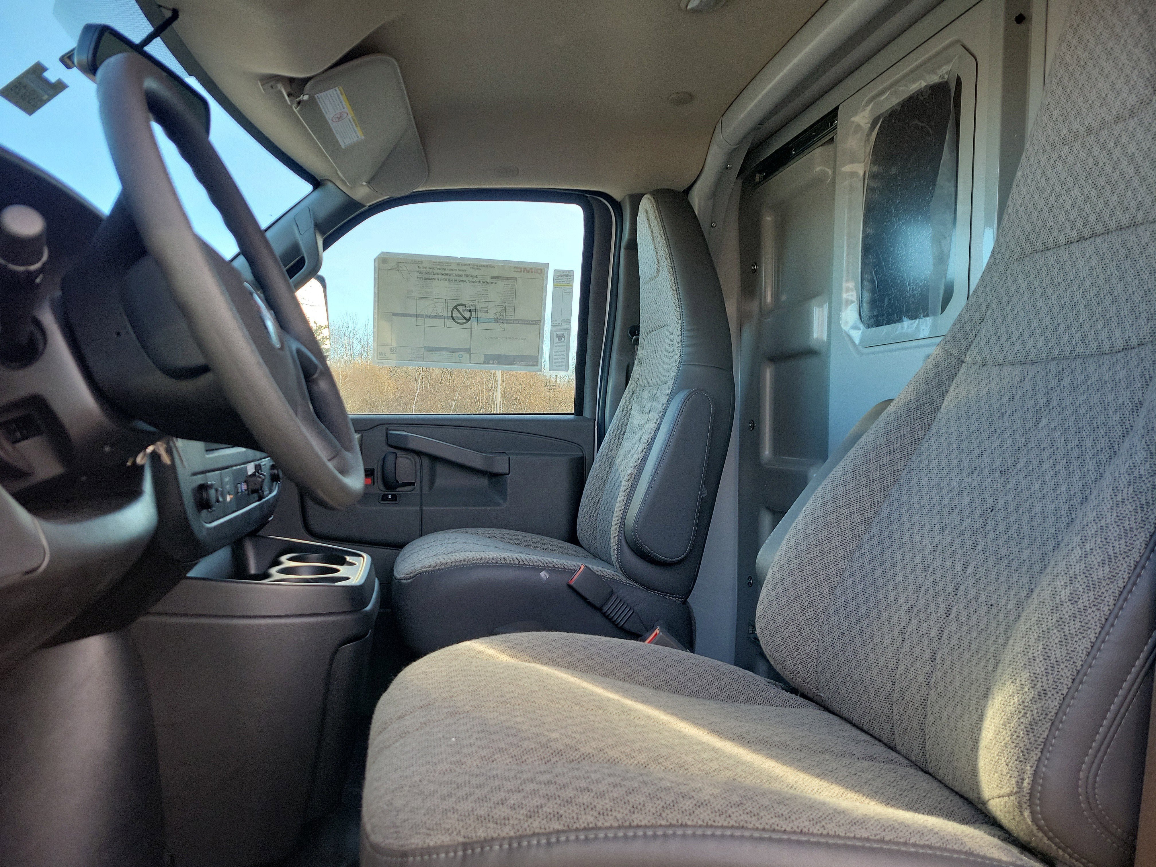 New 2025 GMC Savana 3500 w/ Power Convenience Package RWD image 4