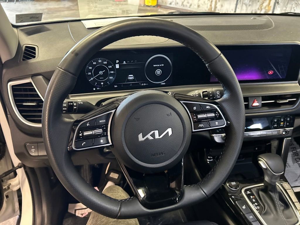 Used 2024 Kia Seltos SX AWD/4WD image 26