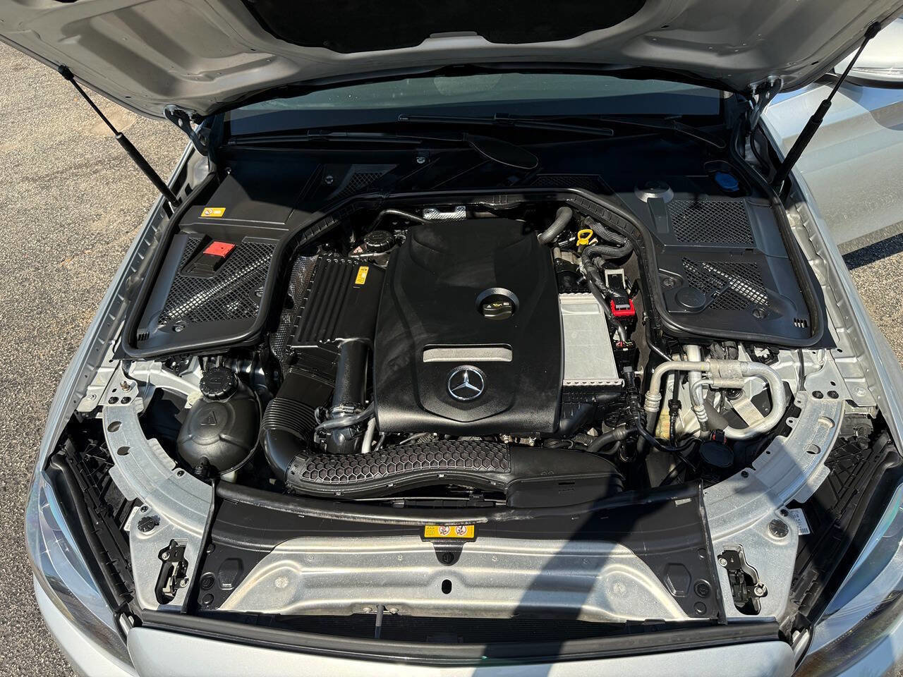 Used 2015 Mercedes-Benz C 300 4MATIC Sedan image 23