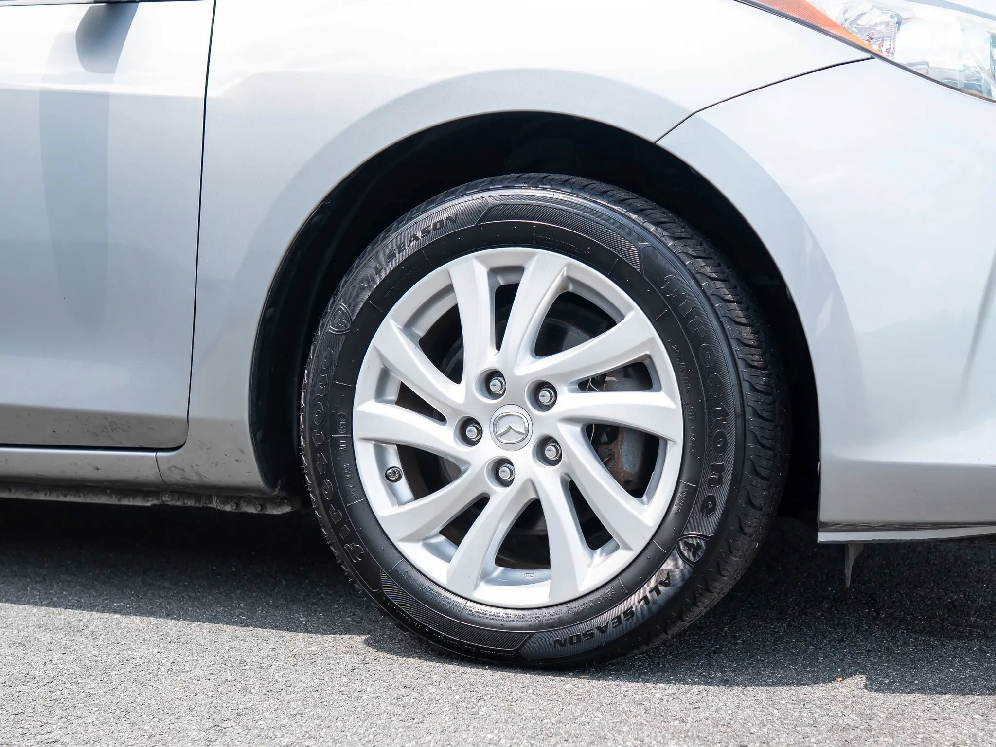 Used 2012 MAZDA MAZDA3 i Touring FWD image 17