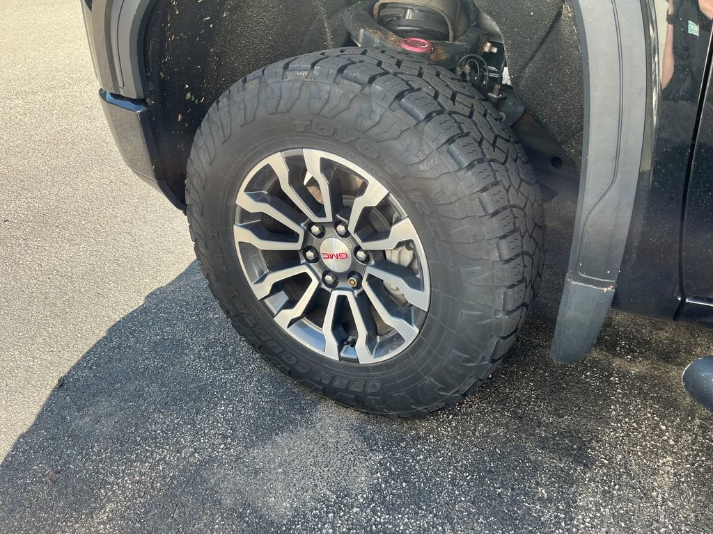 Used 2019 GMC Sierra 1500 AT4 w/ Off Road Performance Package AWD/4WD image 32