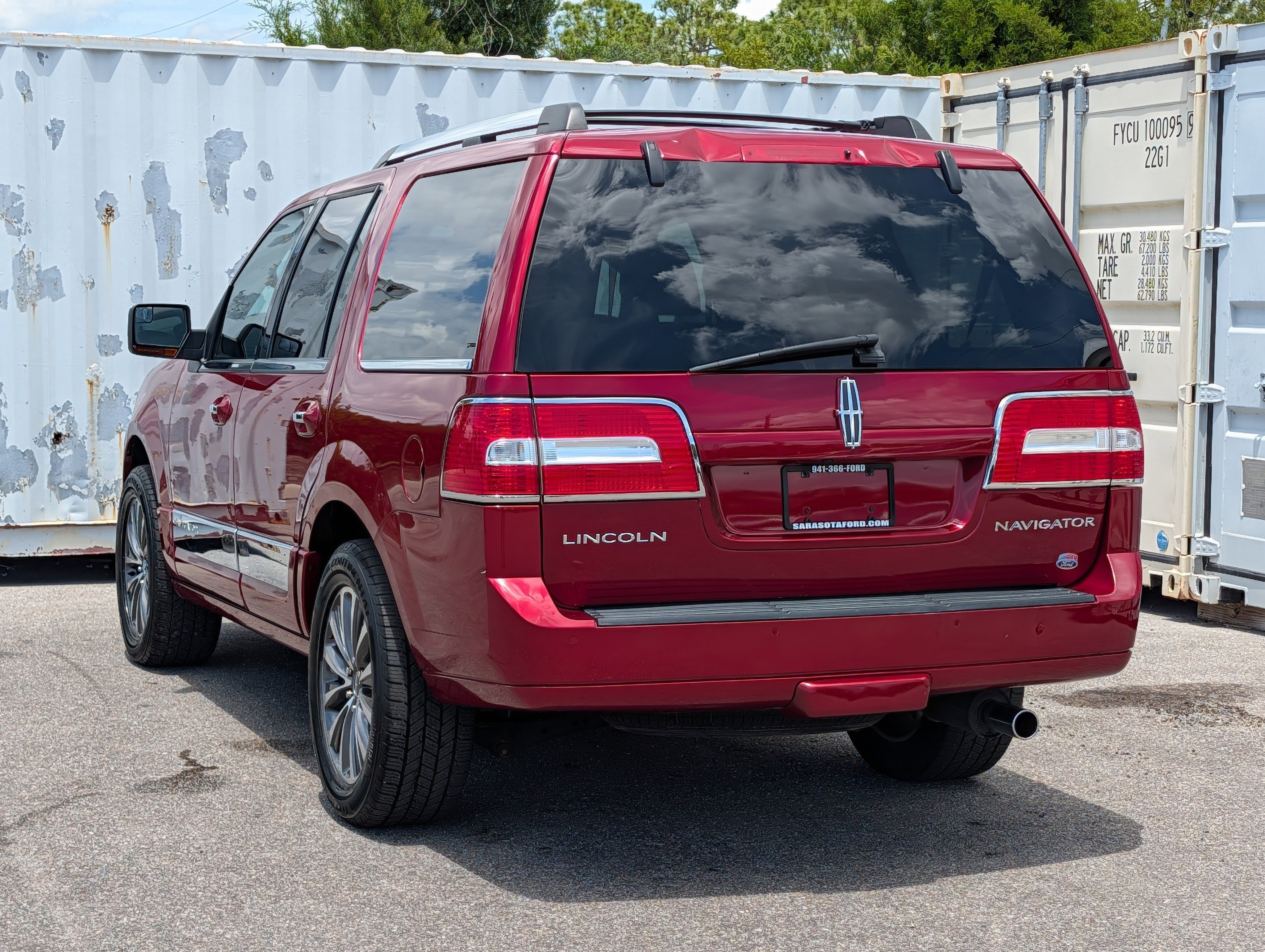 Used 2014 Lincoln Navigator 2WD image 6