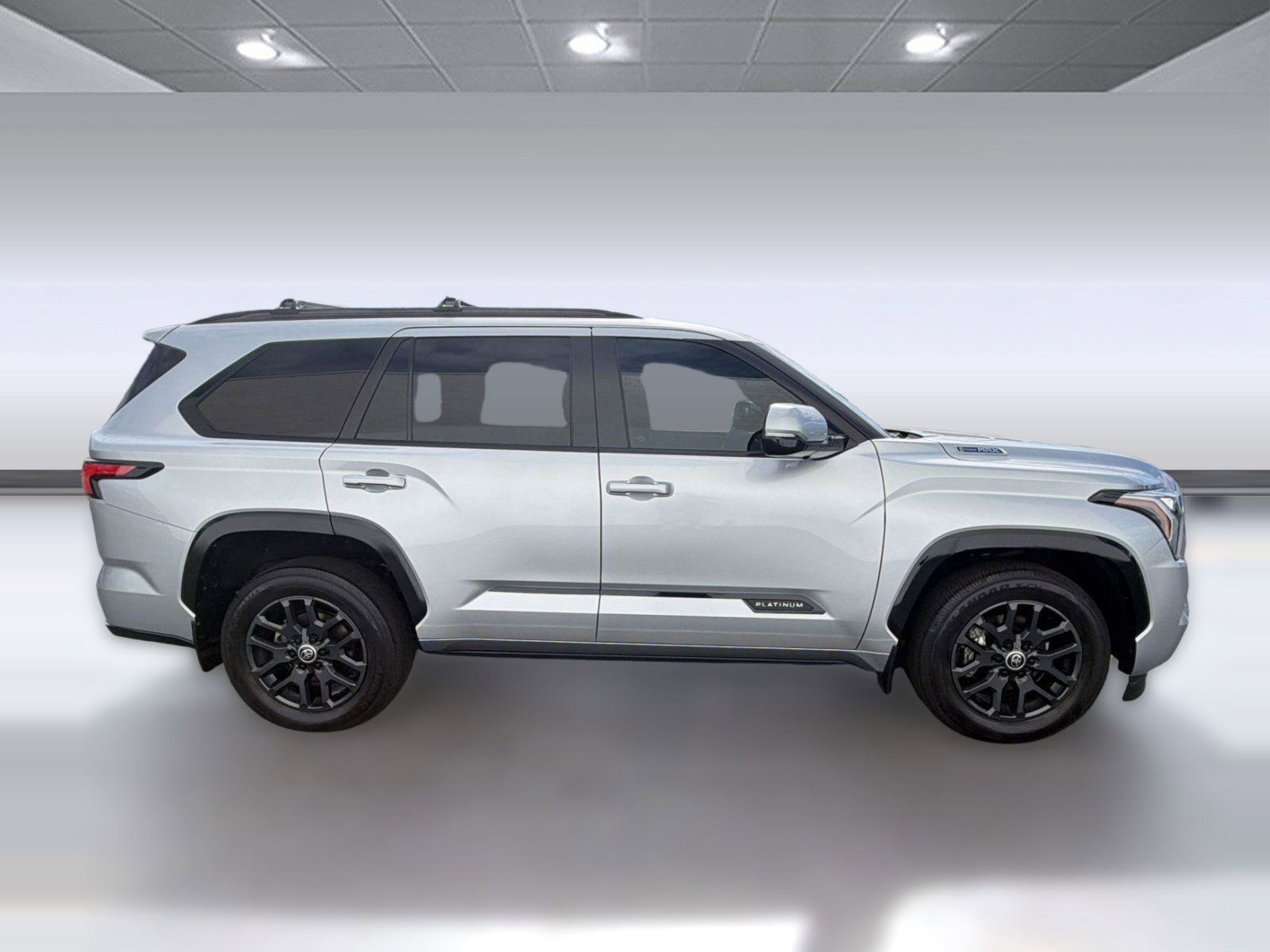 Used 2024 Toyota Sequoia Platinum AWD/4WD image 8