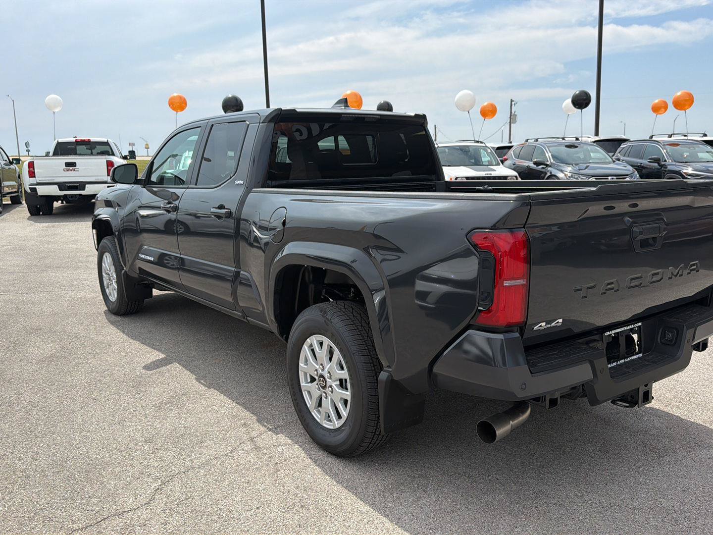 Used 2026 Toyota Tacoma SR5 AWD/4WD image 5