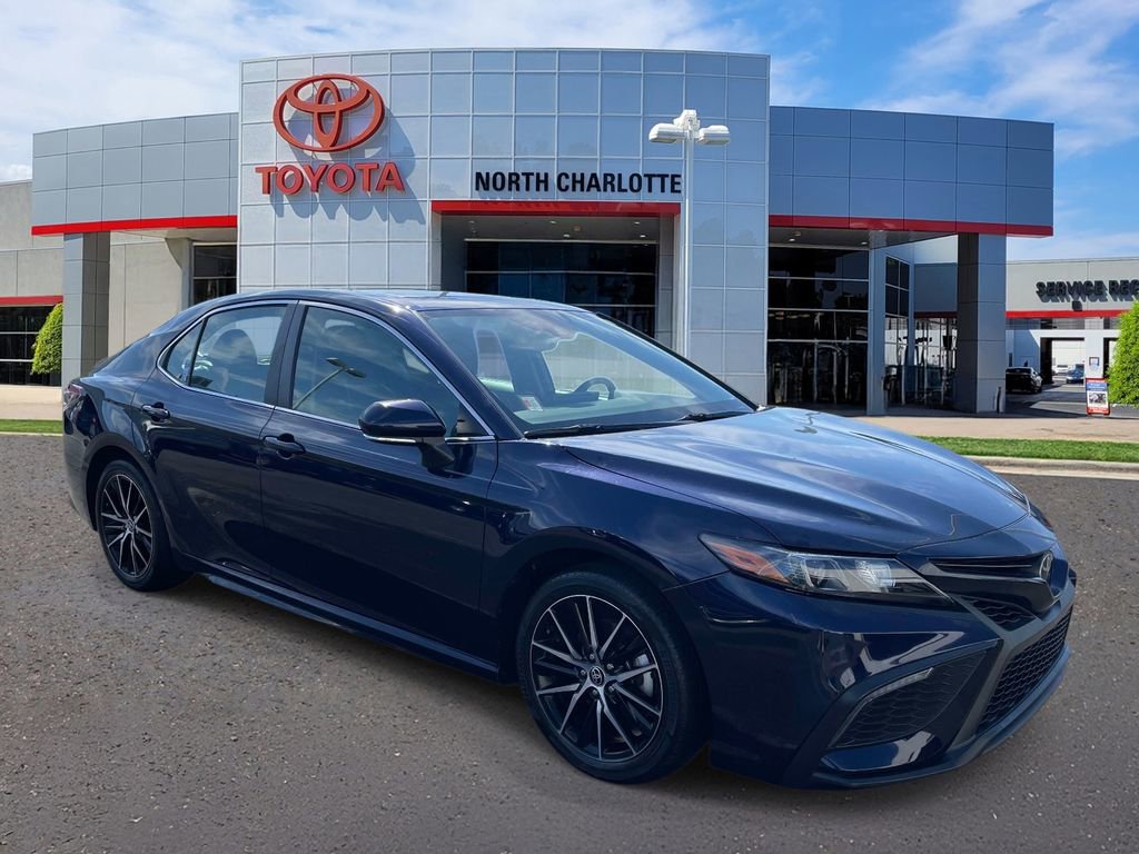 Used 2022 Toyota Camry SE w/ Audio Upgrade Package