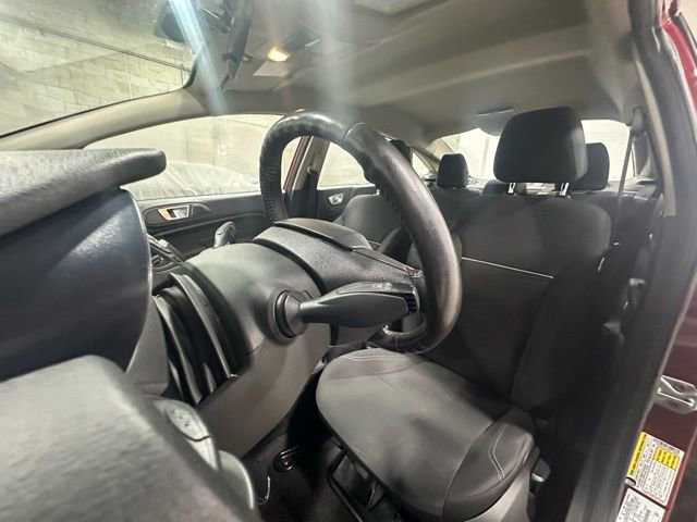 Used 2014 Ford Fiesta SE image 15