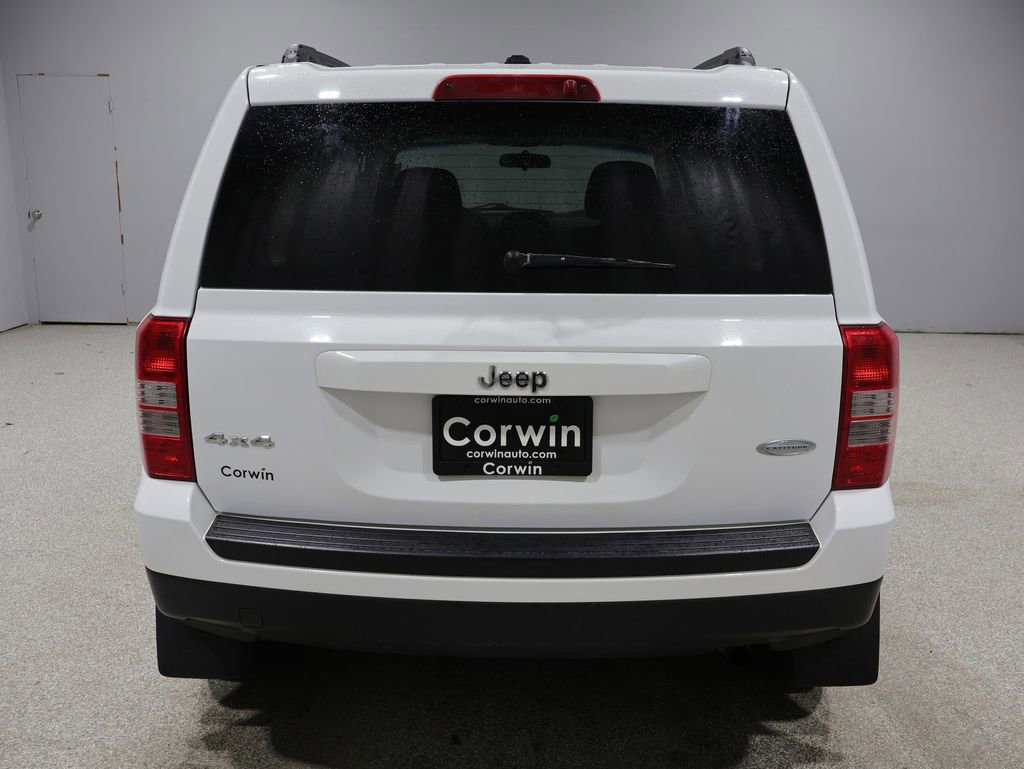 Used 2013 Jeep Patriot Latitude w/ Premium Sound Group AWD/4WD image 3