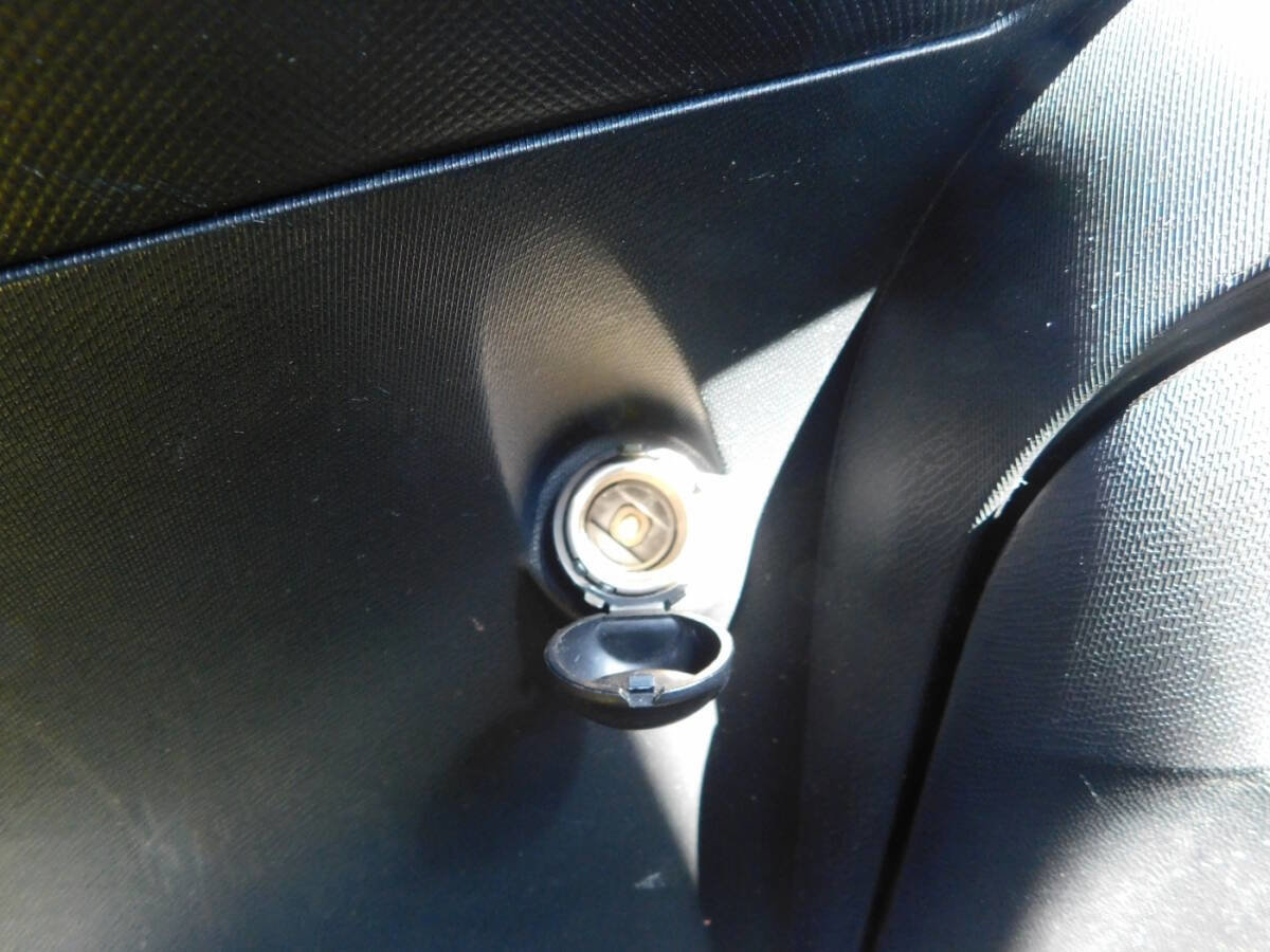 Used 2015 Toyota Prius C Four image 13