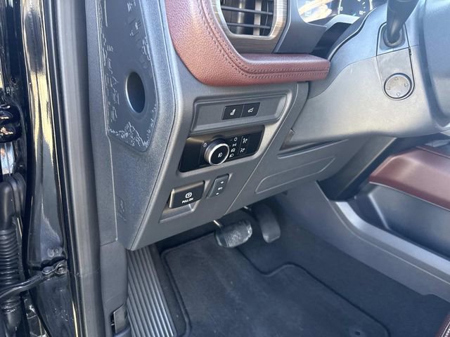 Used 2024 Ford Expedition Max Limited image 23