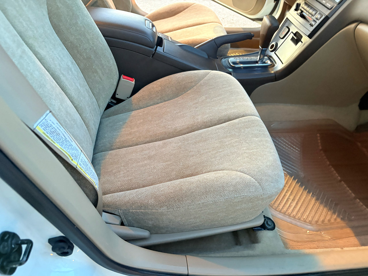 Used 2000 Nissan Maxima GXE image 18