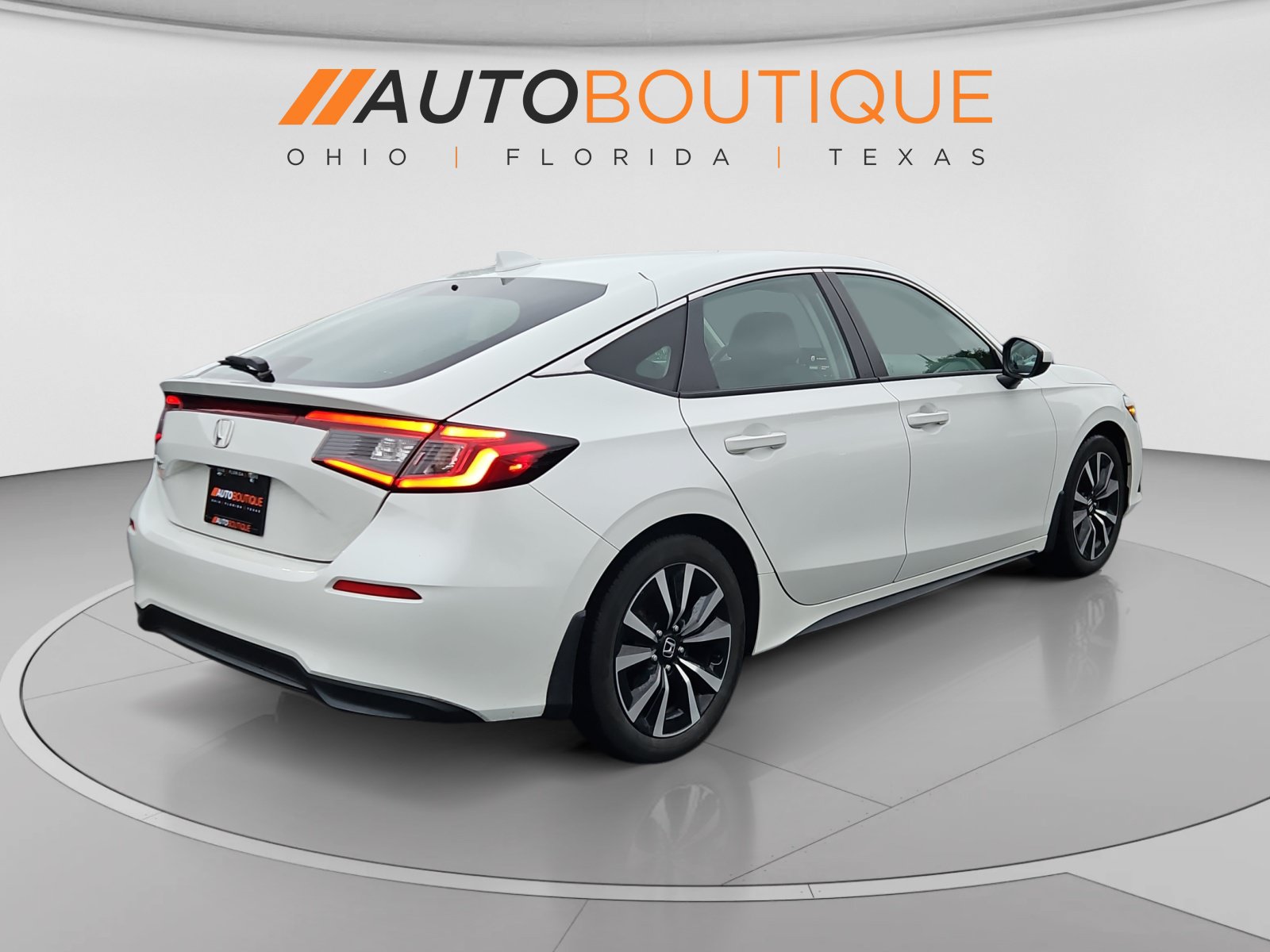 Used 2023 Honda Civic EX-L image 5