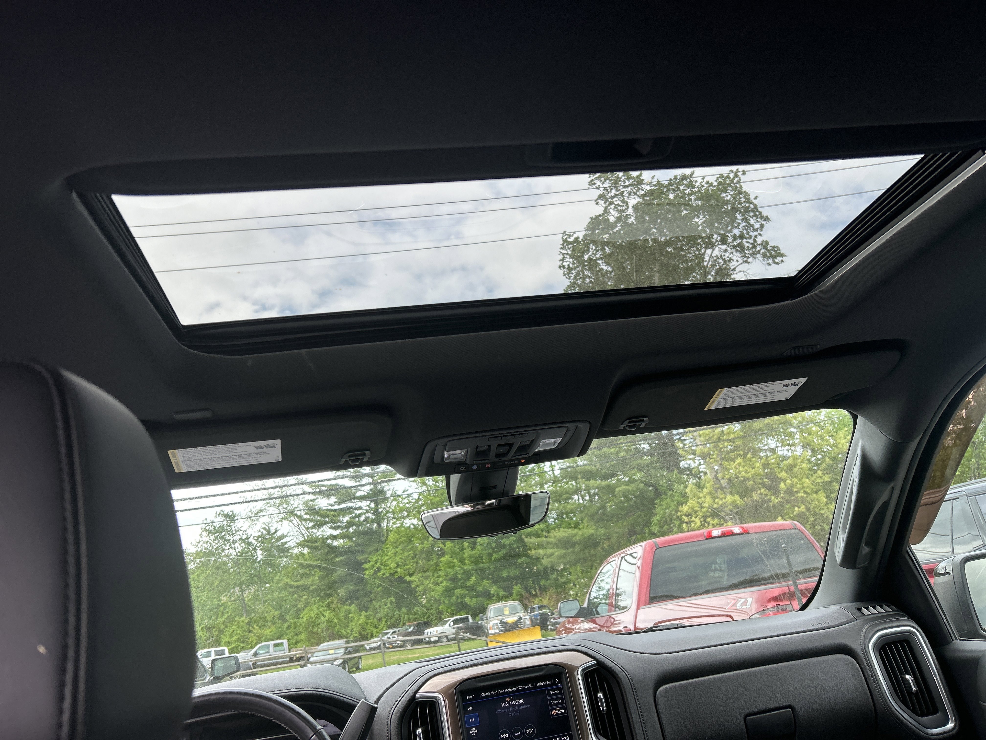 Used 2019 Chevrolet Silverado 1500 High Country w/ High Country Premium Package AWD/4WD image 19