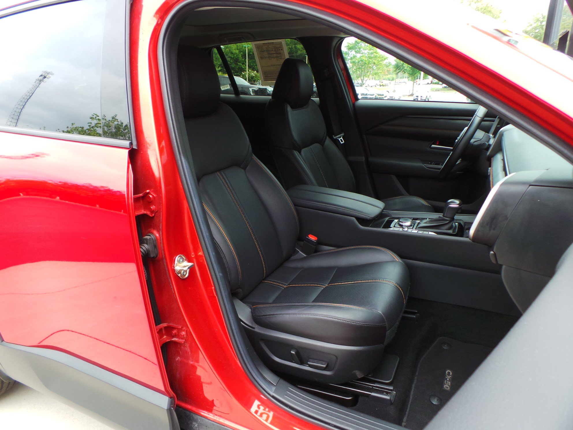 Certified 2025 MAZDA CX-50 AWD 2.5 Hybrid w/ Premium Pkg image 19