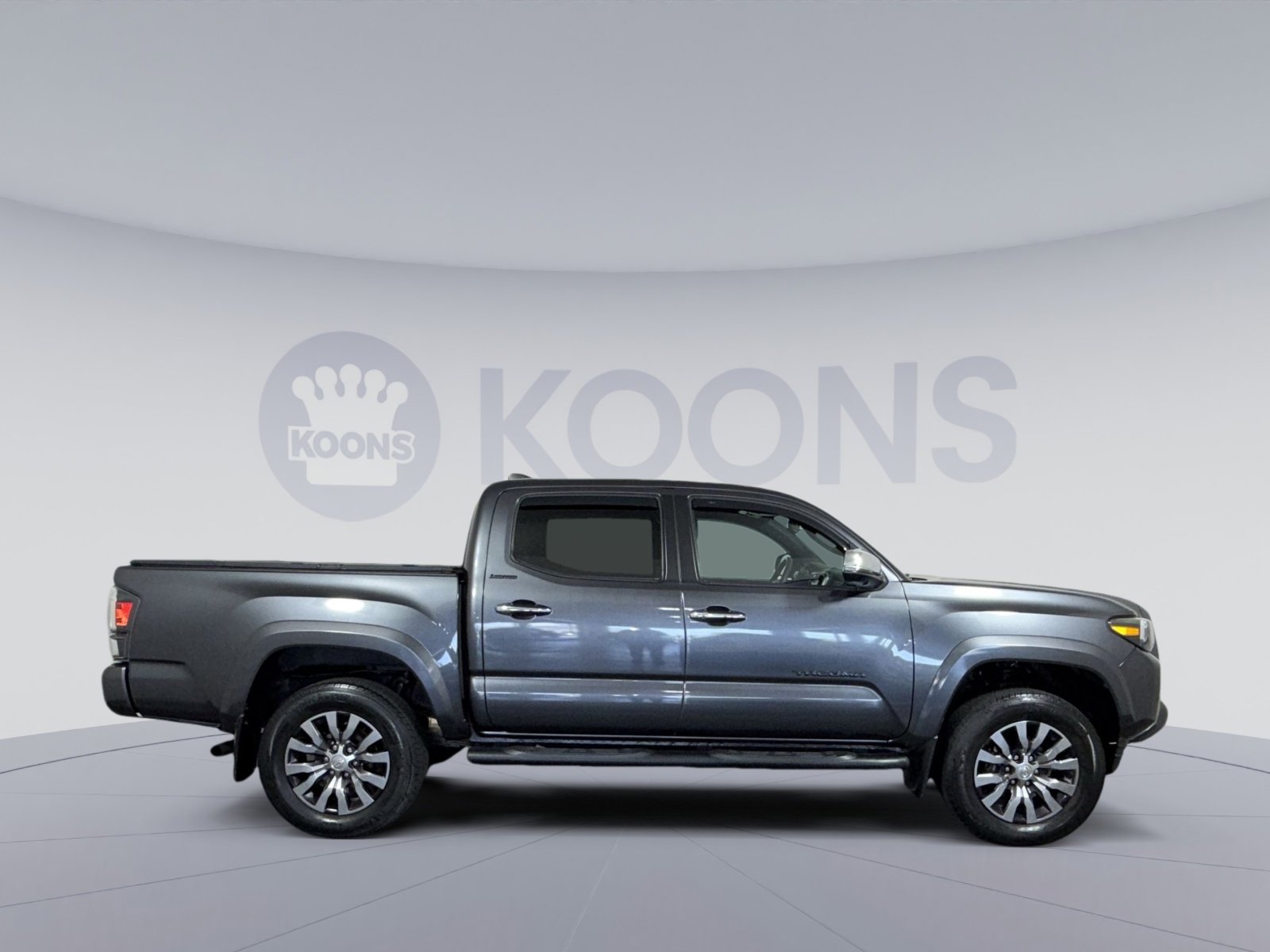 Used 2022 Toyota Tacoma Limited AWD/4WD image 8