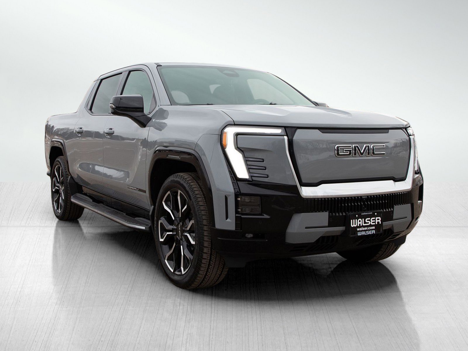 Used 2024 GMC Sierra EV Denali AWD/4WD image 7