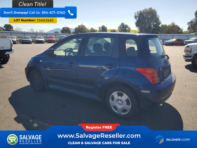 Used 2005 Scion xA FWD image 3