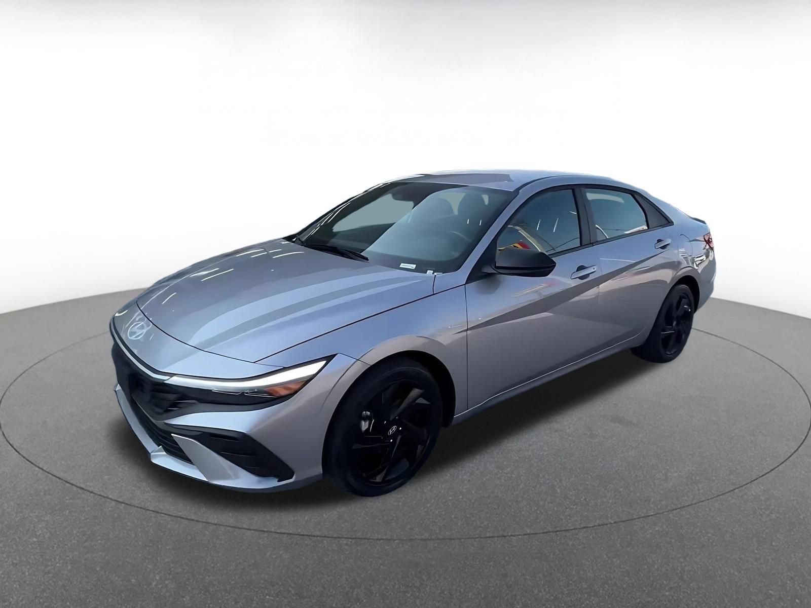Used 2026 Hyundai Elantra Sport FWD image 7