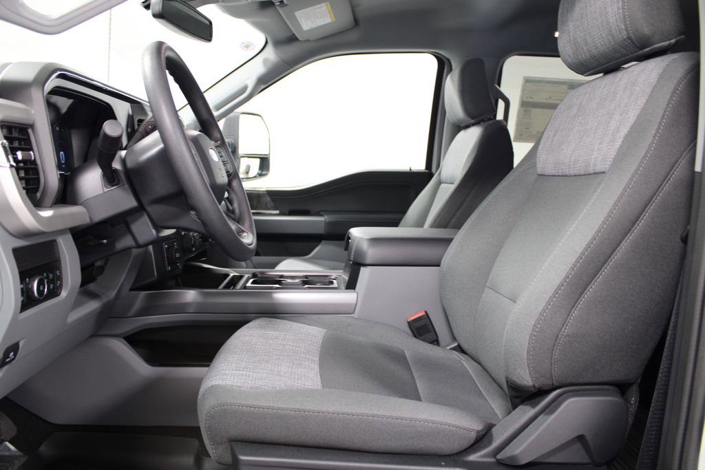 New 2026 Ford F250 XLT w/ XLT Premium Package image 23