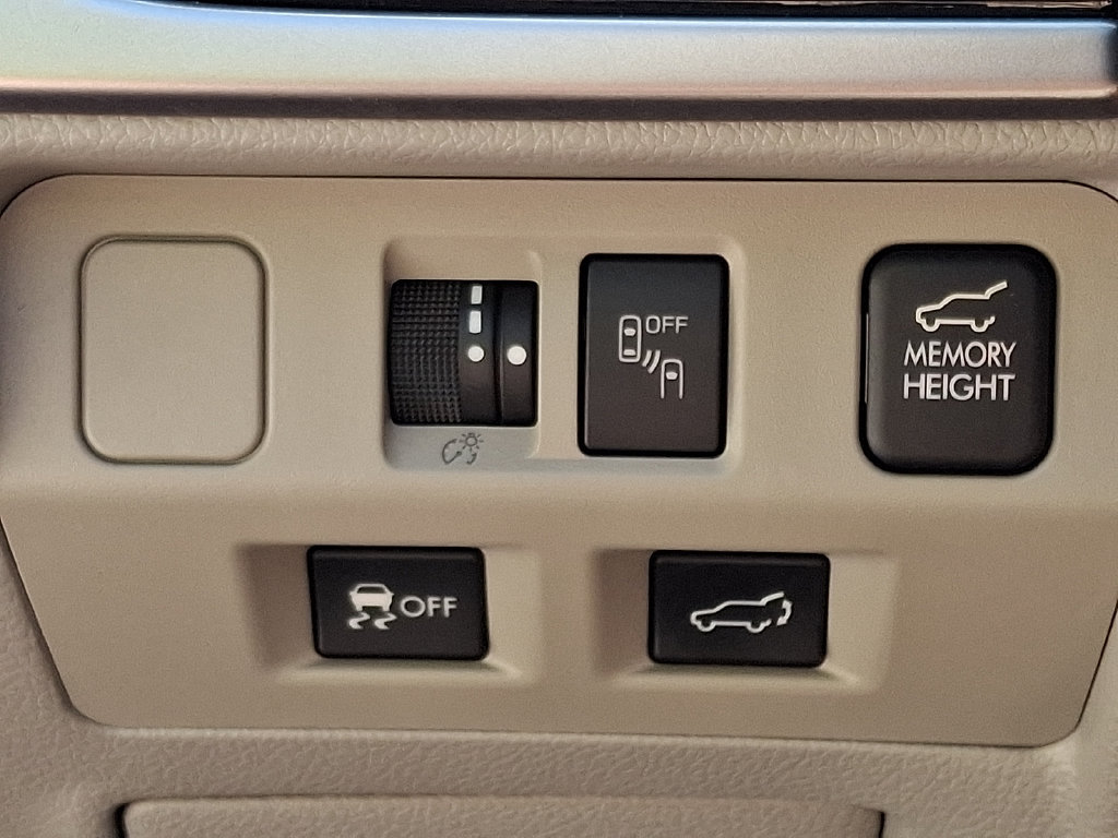 Used 2018 Subaru Forester 2.5i Limited w/ Popular Package #2 AWD/4WD image 25