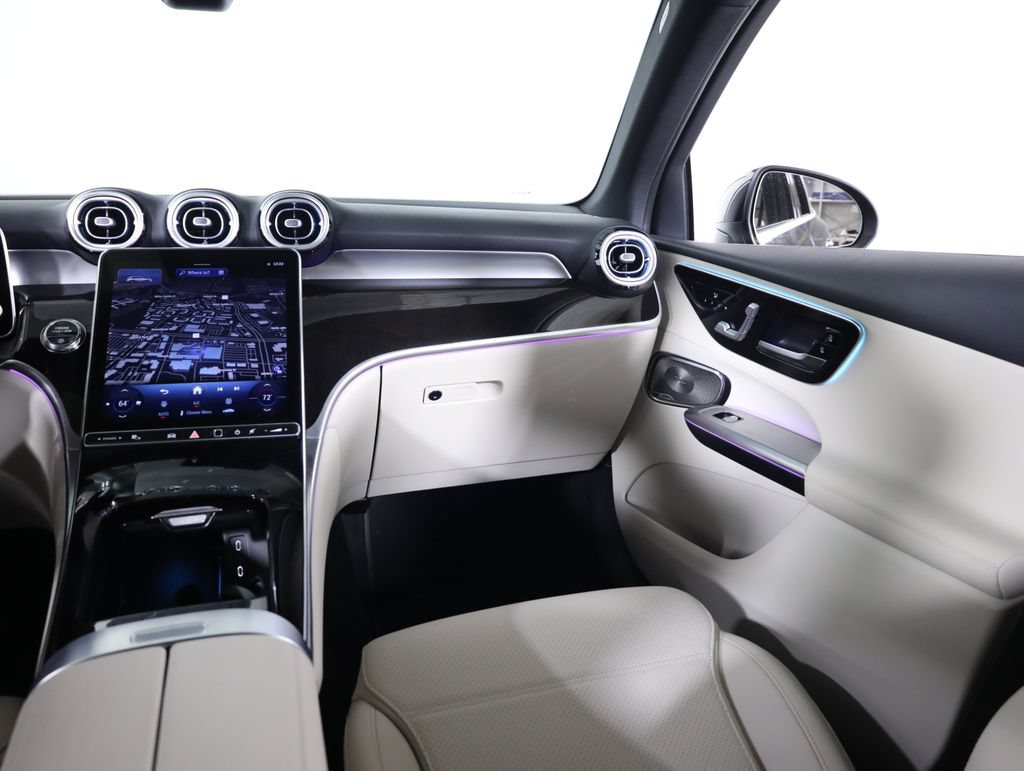 Used 2026 Mercedes-Benz GLC 300 4MATIC image 49