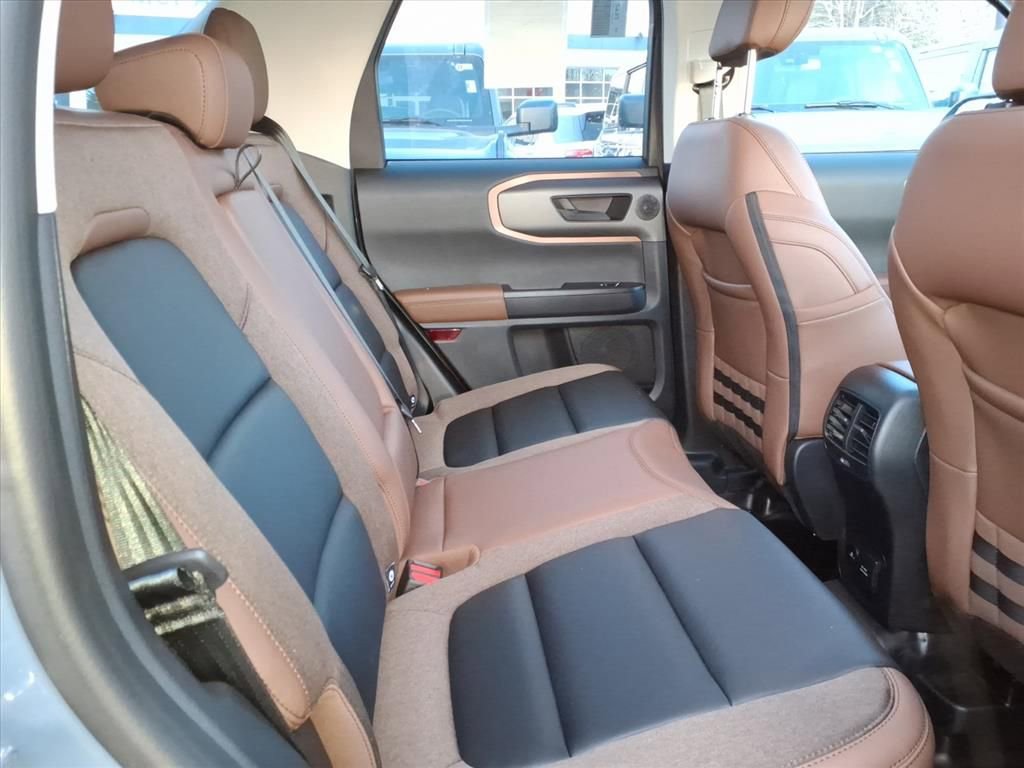 New 2025 Ford Bronco Sport Outer Banks w/ Sasquatch Outer Banks Package image 11