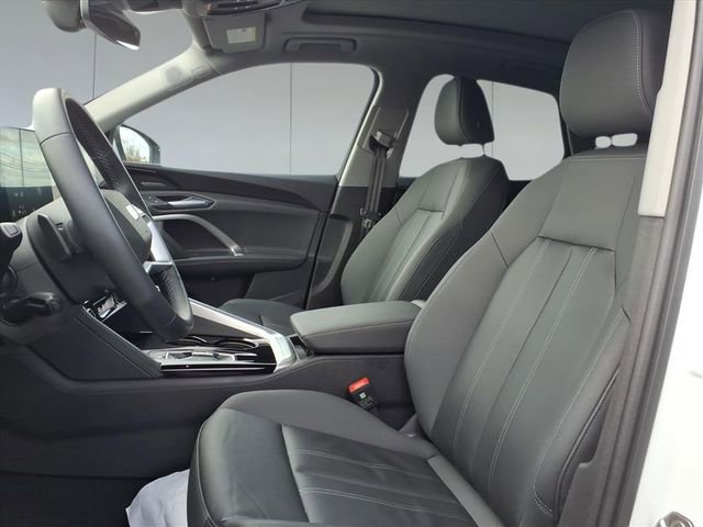 Used 2025 Audi Q5 Premium Plus w/ Premium Plus AWD/4WD image 18