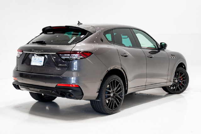 Used 2022 Maserati Levante Modena AWD/4WD image 31