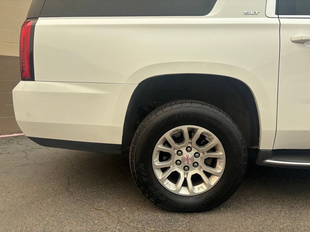 Used 2017 GMC Yukon XL SLT AWD/4WD image 4