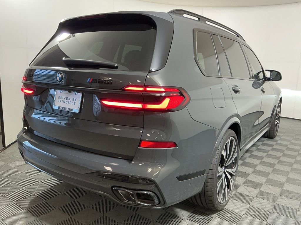 New 2026 BMW X7 M60i w/ Executive Package image 4