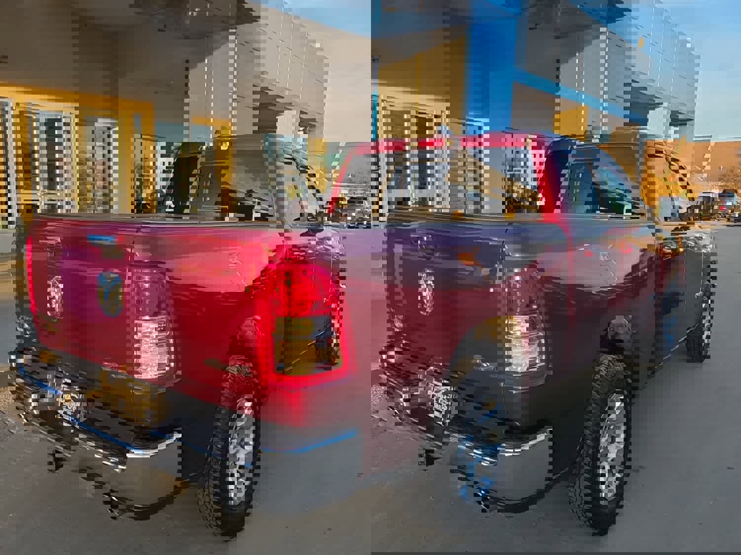 Used 2019 RAM 1500 Big Horn image 8