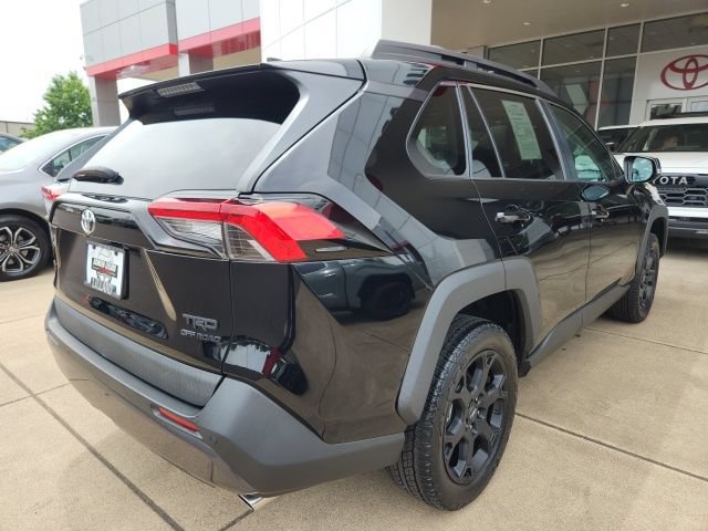 Certified 2020 Toyota RAV4 TRD Off-Road AWD/4WD image 11