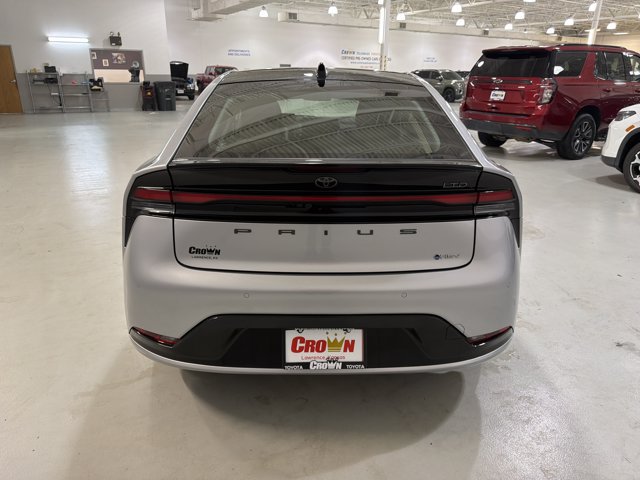 Used 2023 Toyota Prius Limited w/ Limited Premium Package FWD image 7