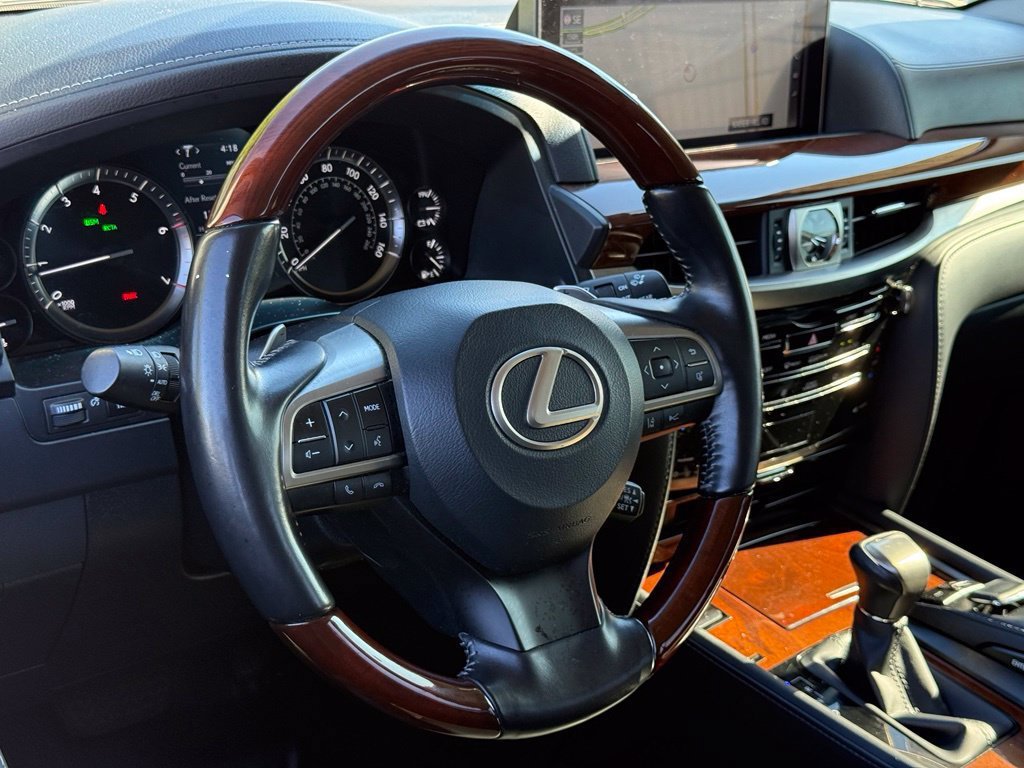 Certified 2020 Lexus LX 570 4WD w/ Luxury Package image 20