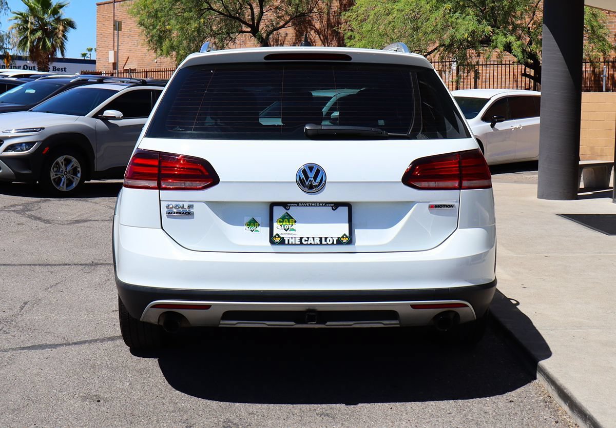 Used 2019 Volkswagen Golf Alltrack S AWD/4WD image 11