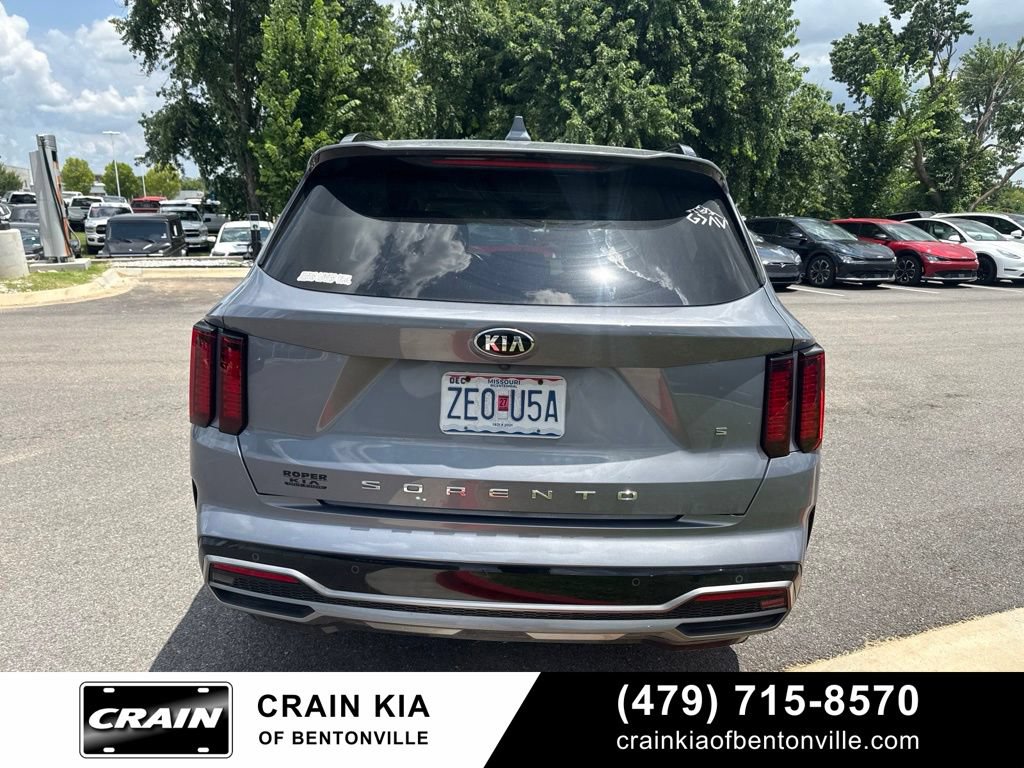 Used 2021 Kia Sorento S w/ Panoramic Sunroof Package FWD image 9