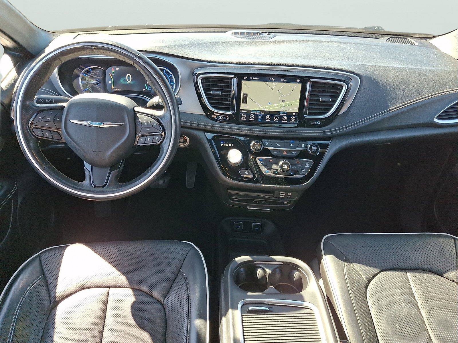 Used 2020 Chrysler Pacifica Limited w/ Advanced Safetytec Group FWD image 10