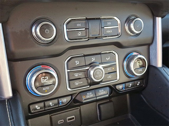 Used 2024 GMC Yukon SLT image 14