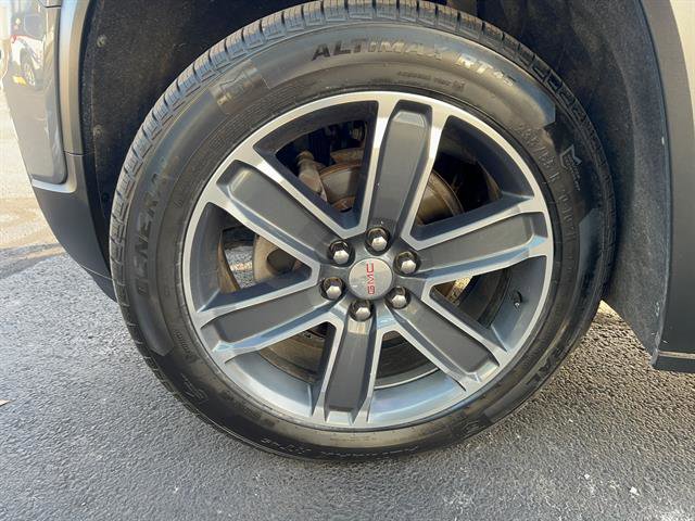 Used 2020 GMC Acadia SLT w/ Premium Package image 12