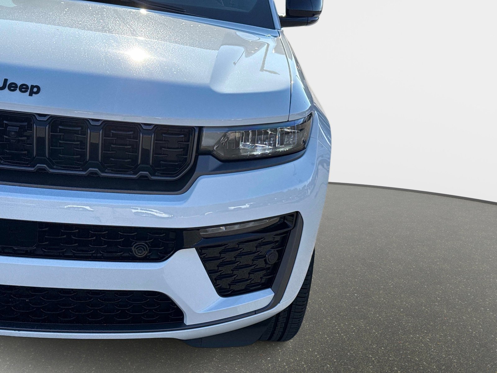 New 2026 Jeep Grand Cherokee Limited AWD/4WD image 10