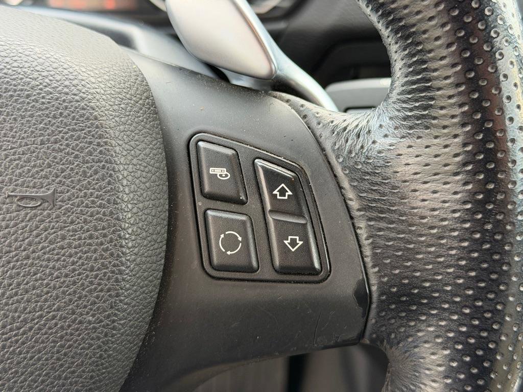 Used 2009 BMW 135i Convertible RWD image 28