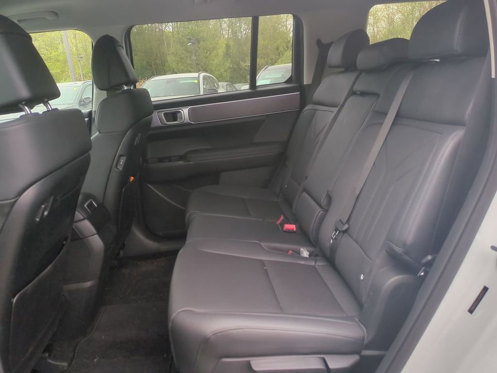 Used 2025 Hyundai Santa Fe XRT AWD/4WD image 24